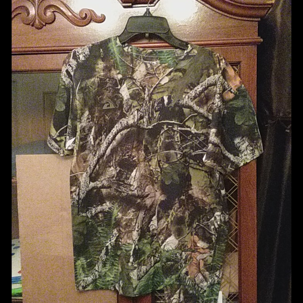 Boys medium hunting shirt